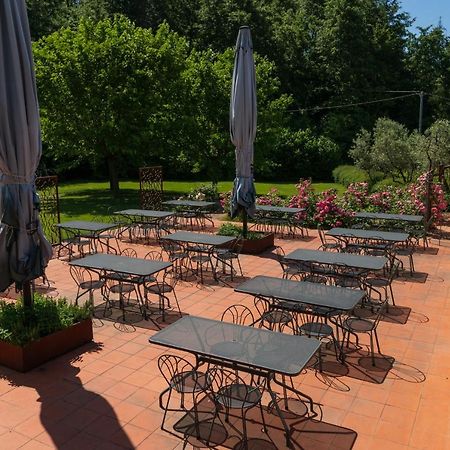 Locanda La Valle Castelnuovo di Magra Exterior foto