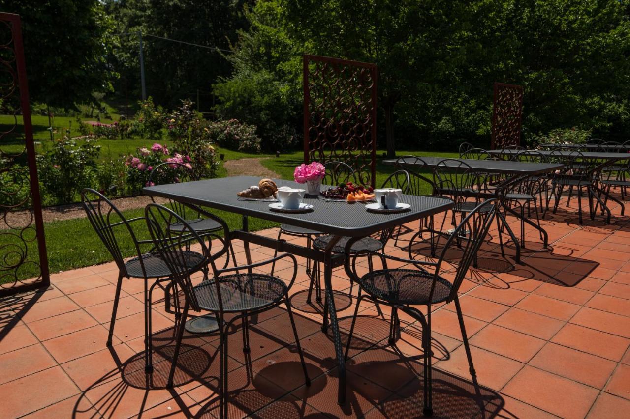 Locanda La Valle Castelnuovo di Magra Exterior foto